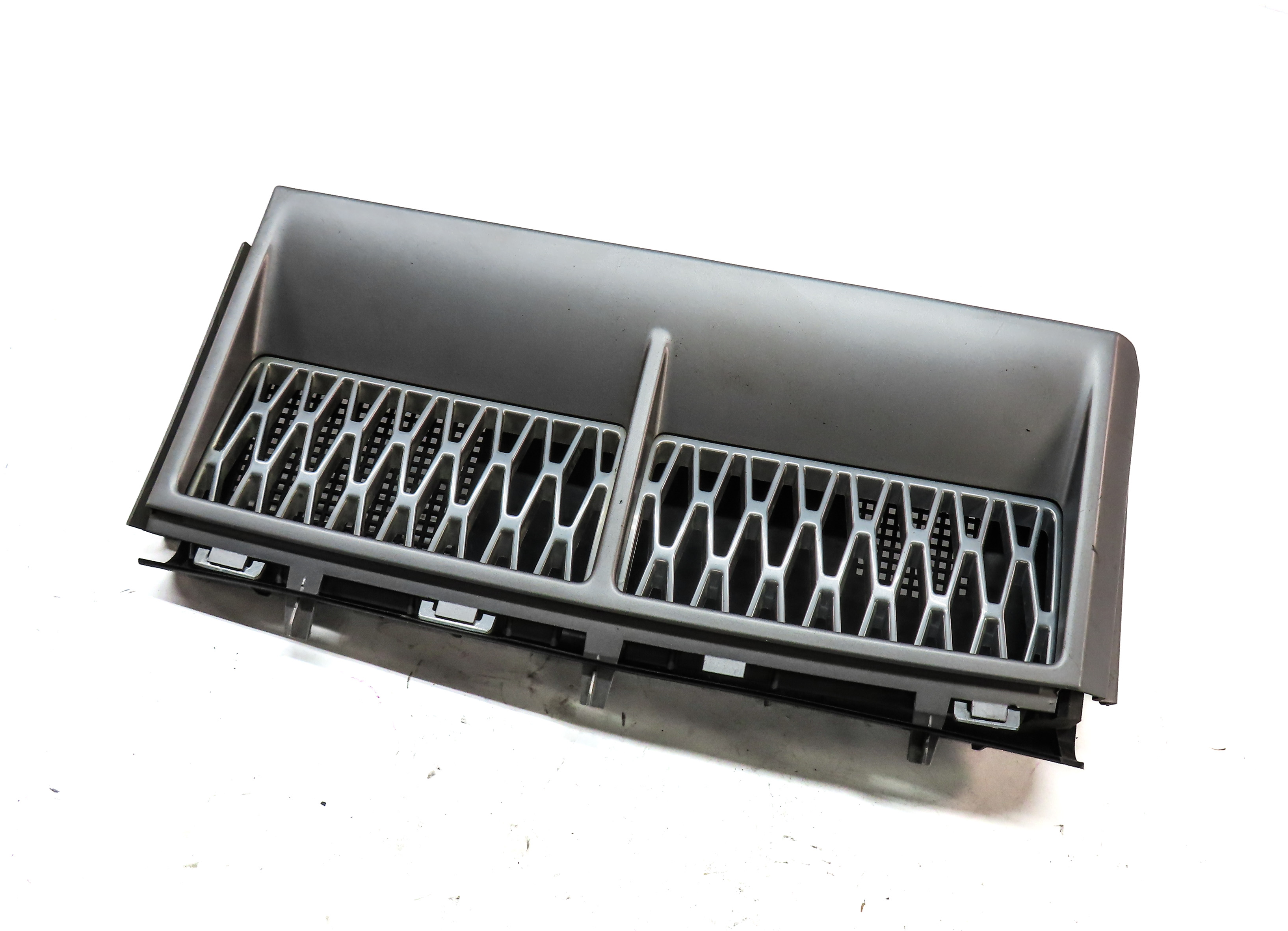 2008 LAND RANGE ROVER (L322) FRONT RIGHT PASSENGER FENDER AIR VENT GRILLE TRIM — exact item pictured